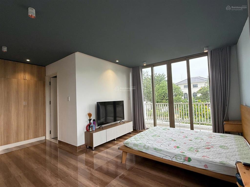 Cho thuê biệt thự sân vườn căn góc 4pn, 3wc, 322m2 tại khu đô thị swanbay, đảo đại phước, đồng nai