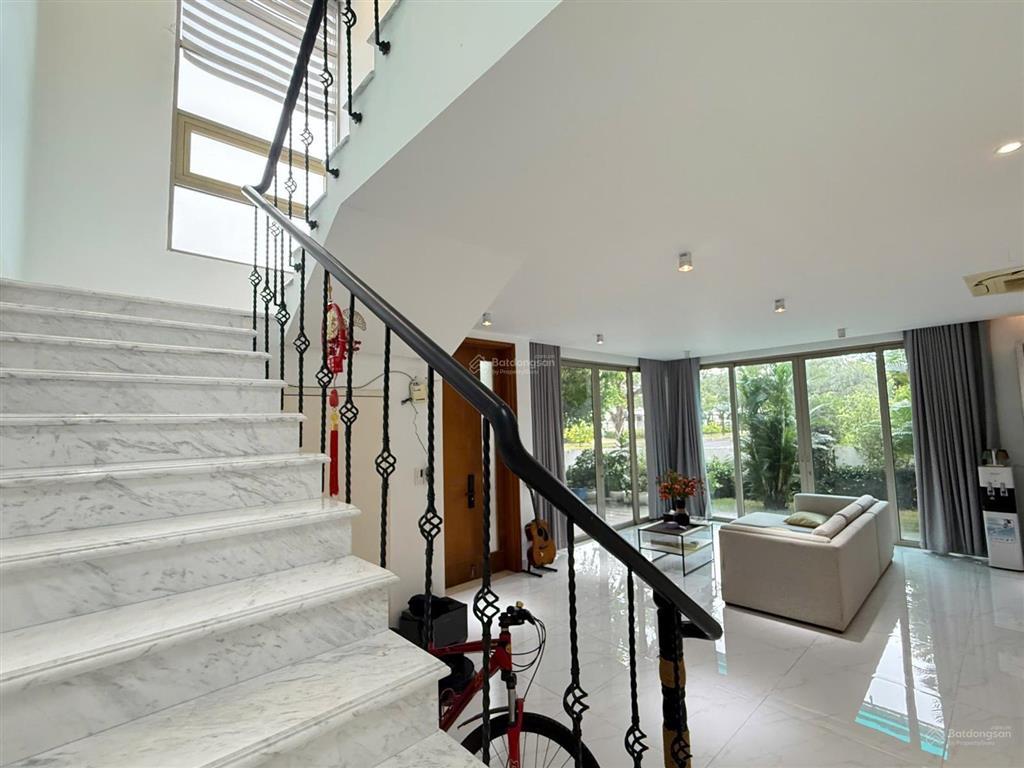 Cho thuê biệt thự sân vườn căn góc 4pn, 3wc, 322m2 tại khu đô thị swanbay, đảo đại phước, đồng nai