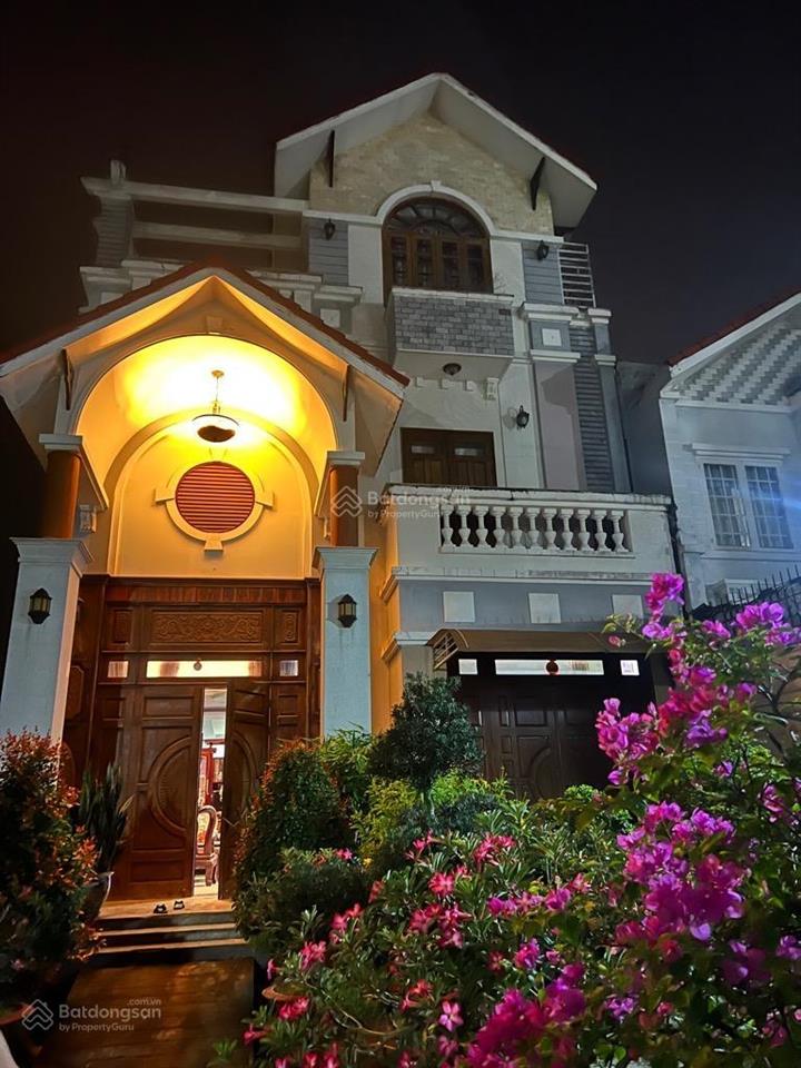 Lê văn lương nhà bè, biệt thự sân vườn 526m2, full nội thất siêu cao cấp, giá 24,5 tỷ