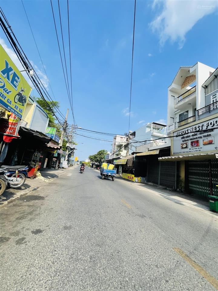 Mặt tiền góc kinh doanh  12,9x6,5  đường 12m thông  kinh doanh đa ngành  9,2 tỷ thương lượng.
