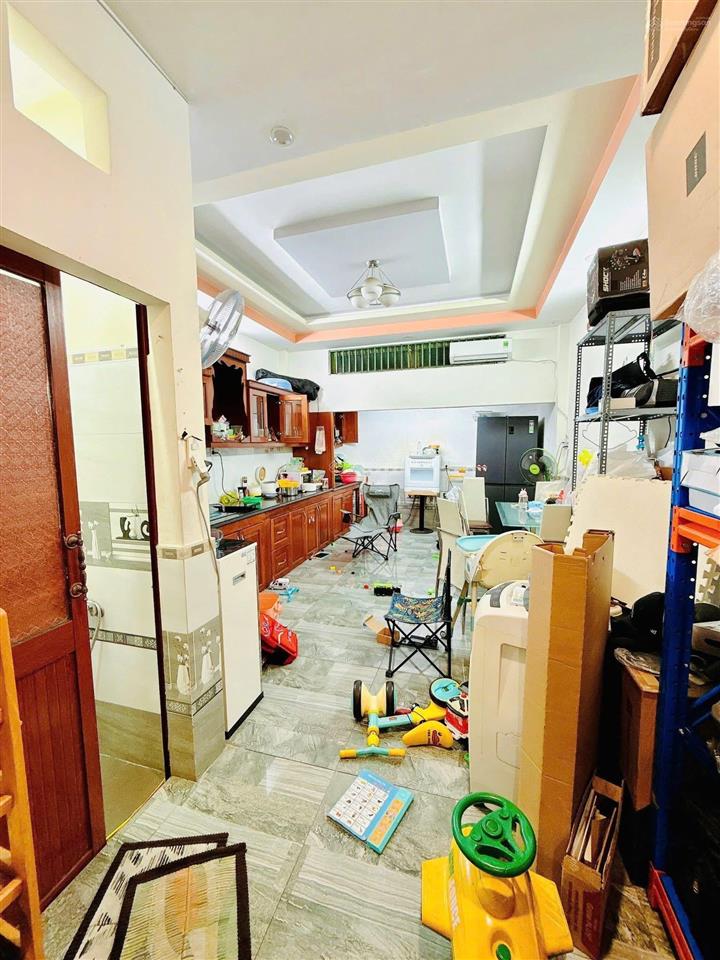Nhà bán mặt tiền nội bộ khu bông sao nổi bật p5. q8, đường lớn 16m, lề đường rộng 4m thích hợp