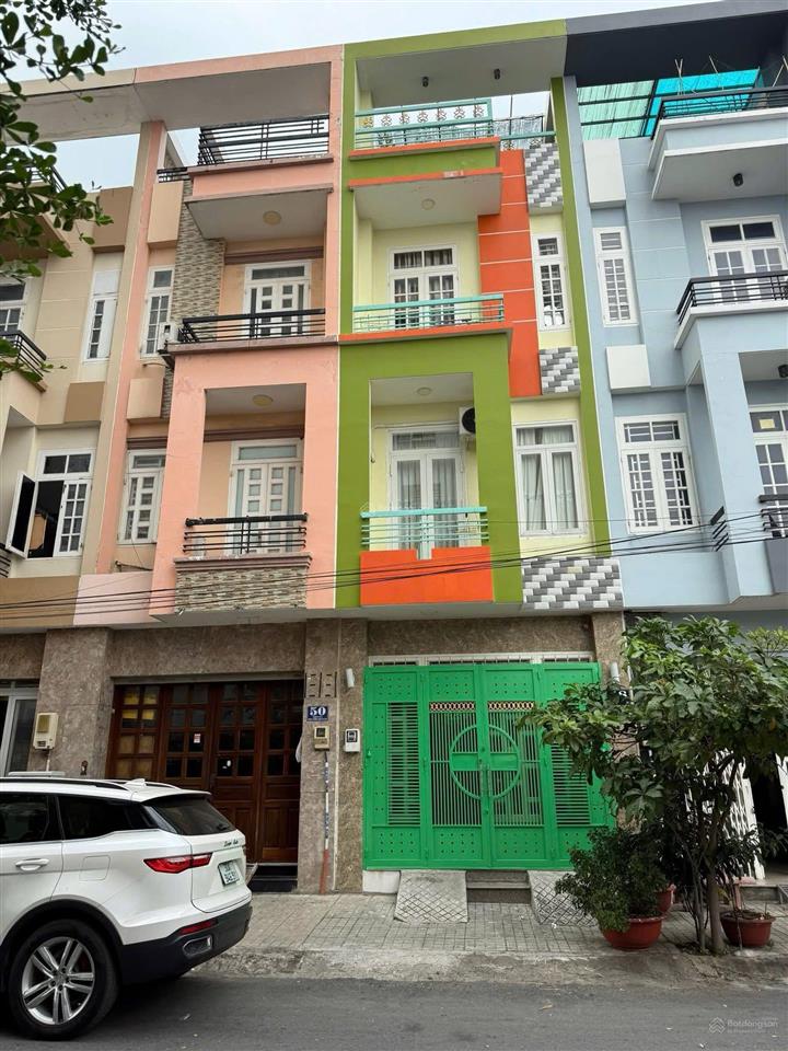 Nhà bán mặt tiền nội bộ khu bông sao nổi bật p5. q8, đường lớn 16m, lề đường rộng 4m thích hợp