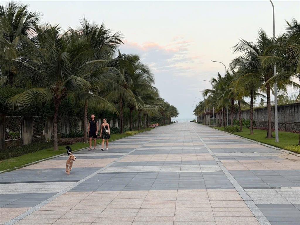 Bán đất biển vị trí vàng nguyễn nghiễm