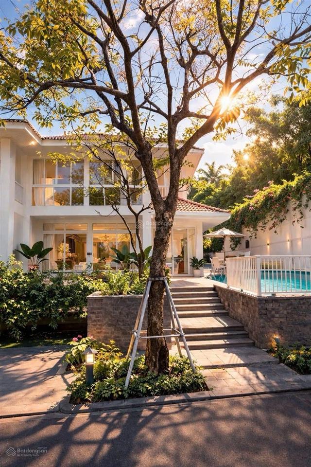 Siêu phẩm biệt thự premier villa sát biển  hàng hiếm  giá tốt