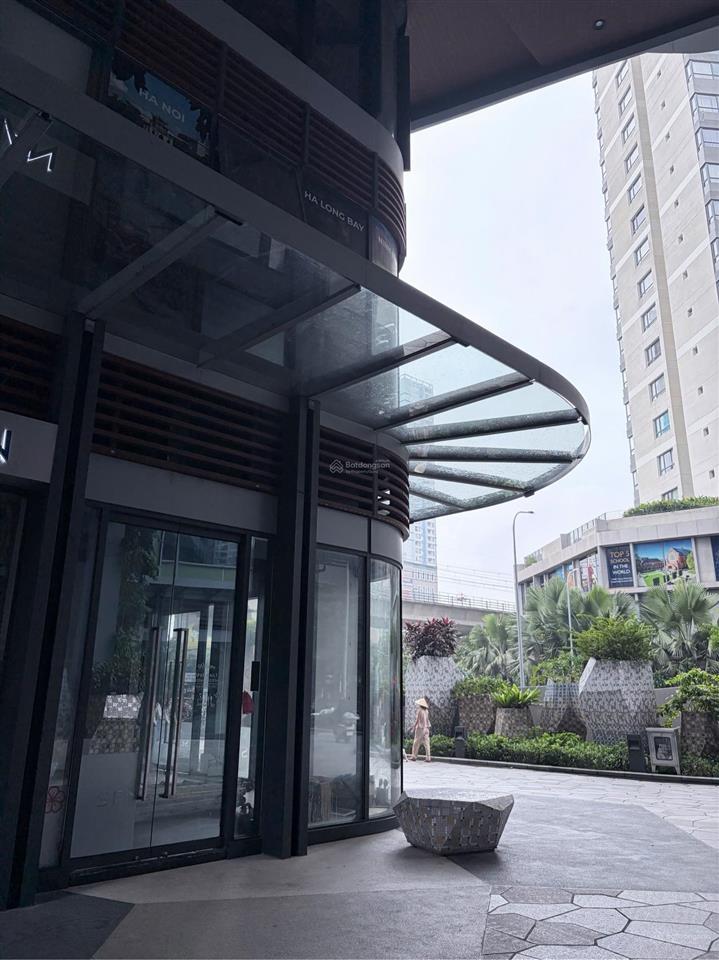 Cho thuê shophouse góc lumiere riverside mặt tiền đường võ trường toản chỉ 102 triệu