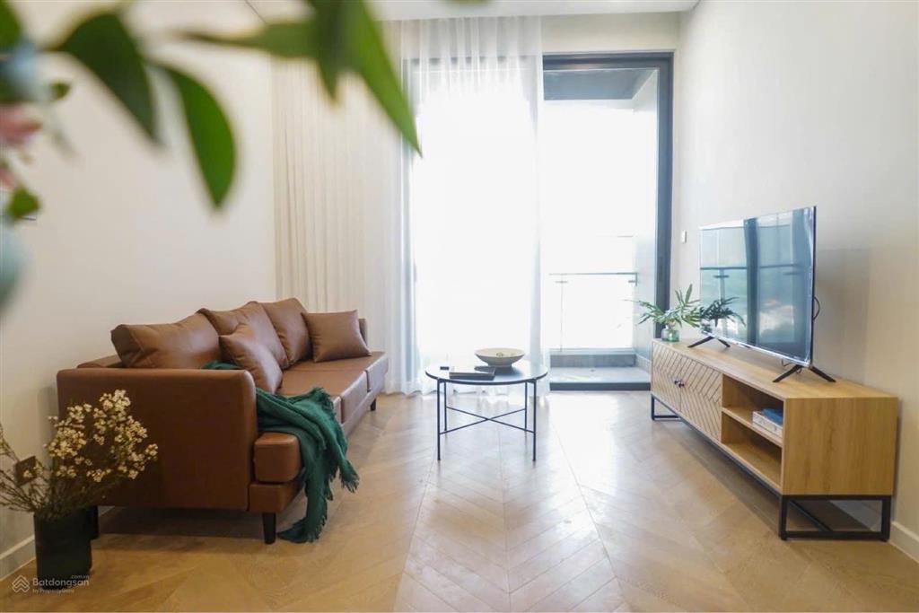 Cho thuê 3pn lumiere riverside | view sông | giá chỉ 57 triệu | miễn phí phí quản lý và thuế