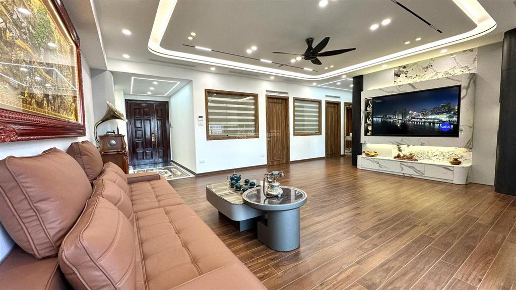Chính chủ gửi bán căn hộ chung cư 4 phòng ngủ toà nhà trung yên 1  58a trung kính