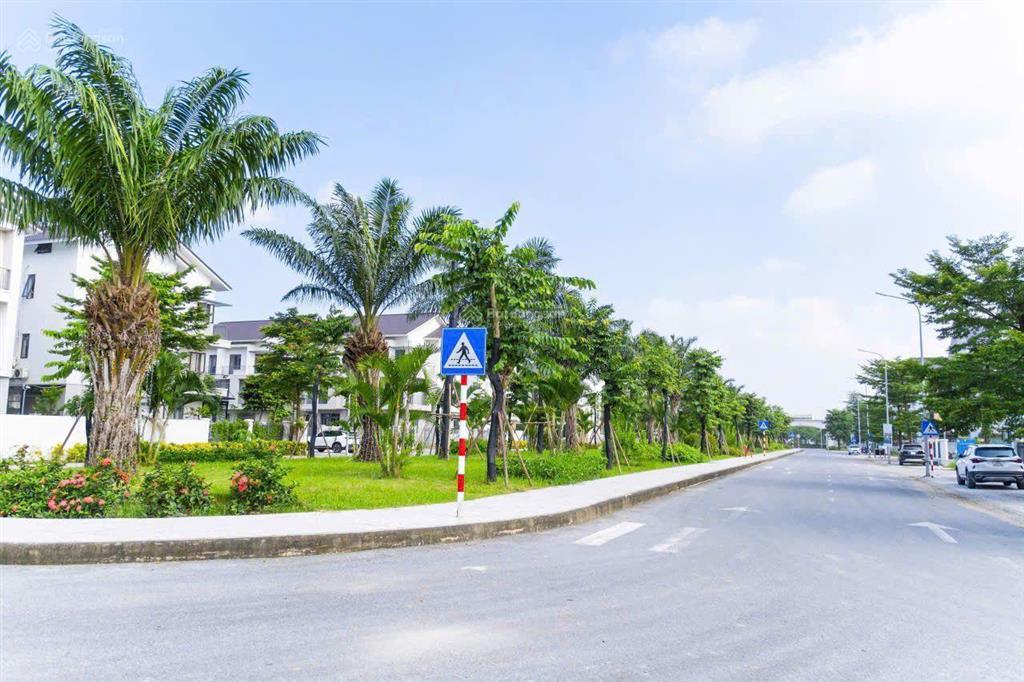 Chính chủ cần bán căn nhà 180m2 tại vsip bắc ninh 0835 948 ***