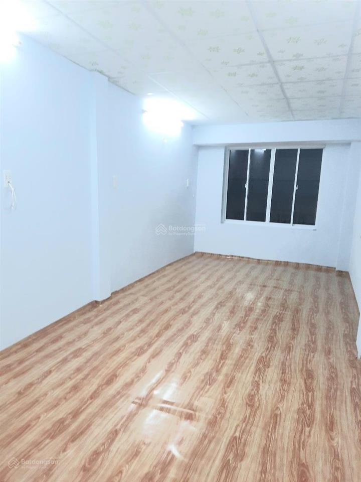 Shr  3.99 tỷ  hẻm ô tô thông lô góc không lộ giới hẻm 1 trục  tiện kinh doanh mua bán