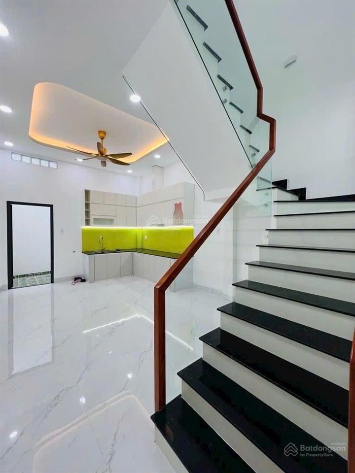 00632
shr 6,2 tỷ  nhà mới cứng hẻm xe tải thông mã lò