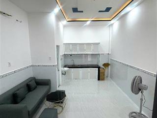 Shr  3,25 tỷ  mặt tiền nhà mới đẹp vào ở ngay  cạnh trường bình long  vừa ở vừa kinh doanh