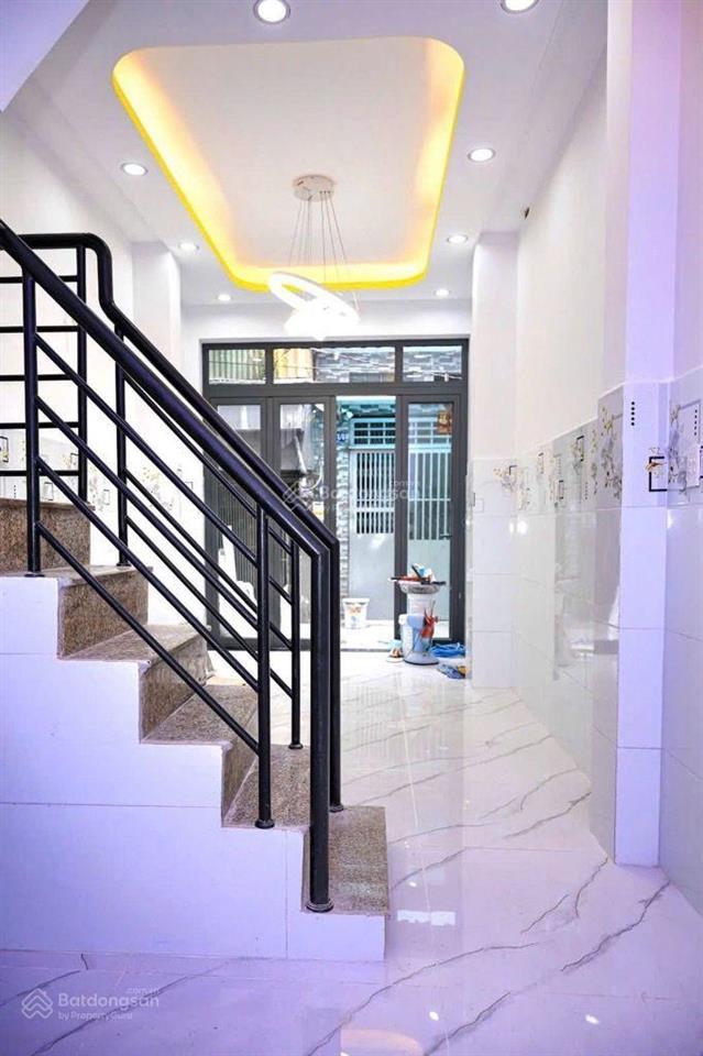 Ngay phan anh  giáp tân phú quận 6  nhà 2 tầng  kết cấu btct 48m2. nhỉnh 3 tỷ hơn