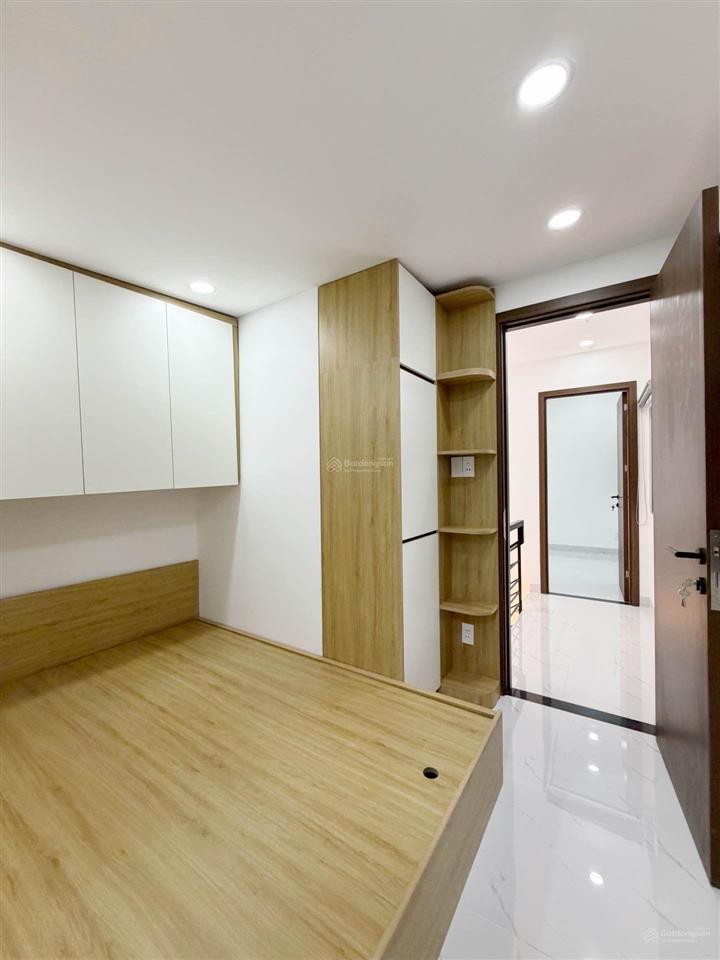 Nhà mới 2 tầng full nôi thât 3,5m x 10m  hèm nhưa 8m  ngay phố âm thưc tô hiệu  cạnh đầm sen