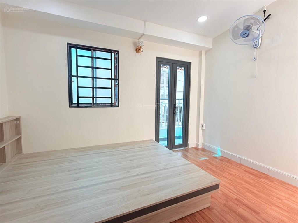 Nhà mới  2 tâng  15m  sau lưng 1 cân mt lê thúc hoạch  phan thi hành  tân phú  giá 2.2 tỷ