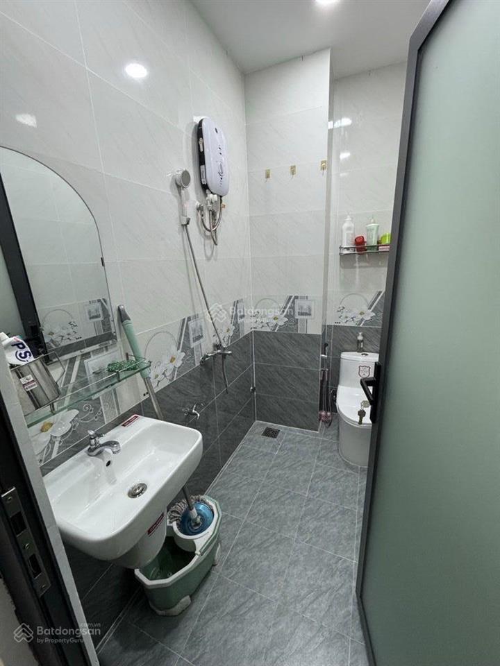 Bán nhà ngay mặt tiền lộ lớn khu himlam quận 6  view sông thoáng mát  nhà mới 4 tầng hiện đại