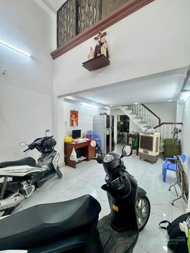 Bán nhà ôtô đậu tận nhà 2 mặt trước sau  khu vip trung tăm p phú lâm quận 6  3 tầng  5,9 tỷ