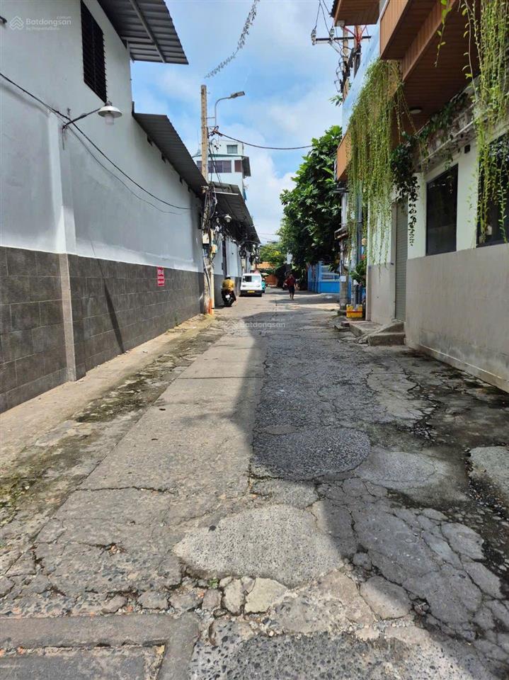 Ngay lạc quân  âu cơ  ông ích khiêm  gần đầm sen  31m2  5 tỷ 1