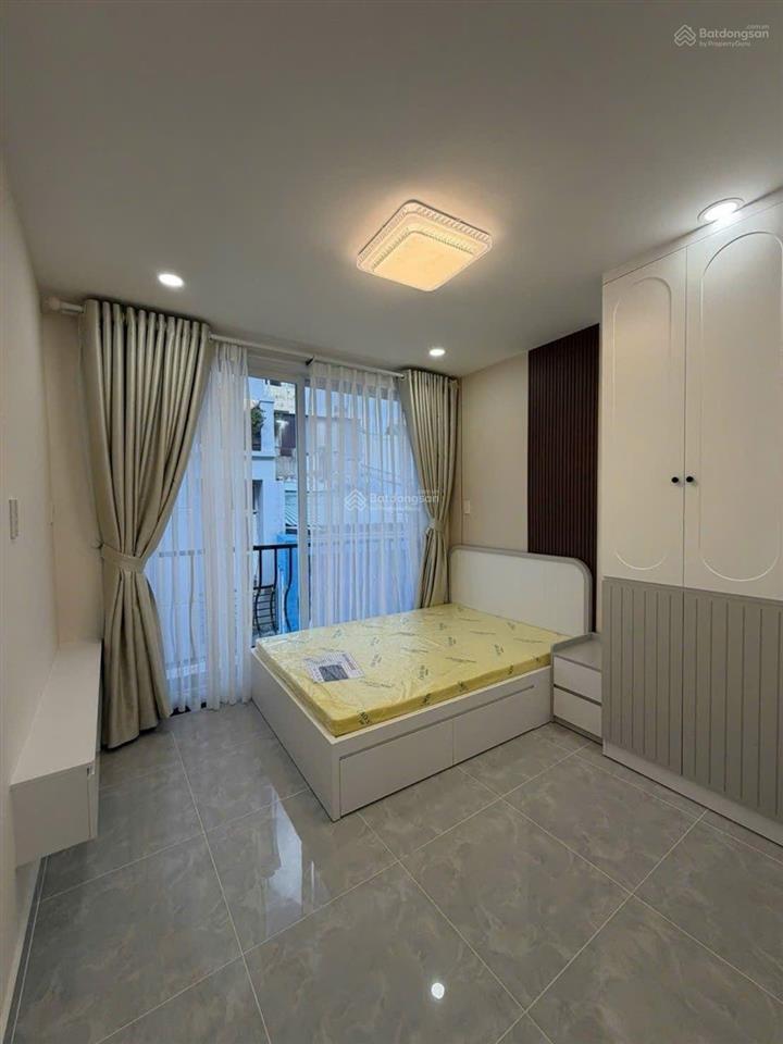 Nguyễn trãi q5 giáp quận 1  sát đại học sư phạm  3pn  dòng tiền 20tr/th  giá 7 tỷ 2