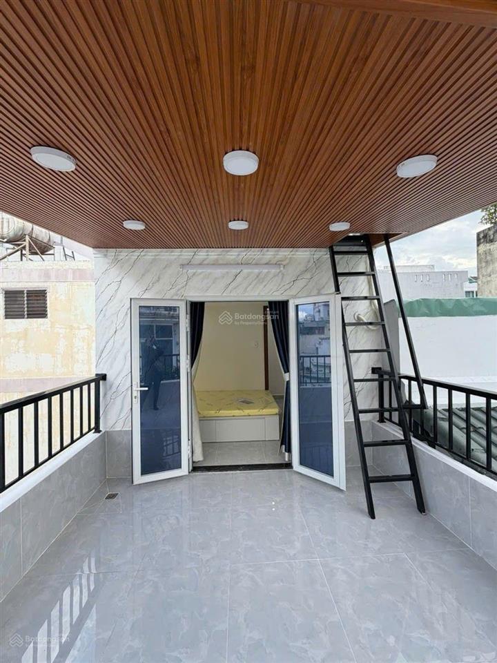Nguyễn trãi q5 giáp quận 1  sát đại học sư phạm  3pn  dòng tiền 20tr/th  giá 7 tỷ 2