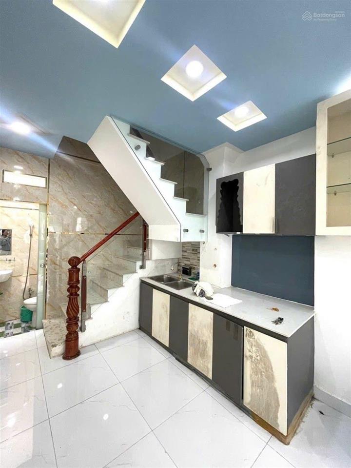 Mặt tiền trần tuấn khải  trần hưng đạo  võ văn kiệt q5  ngay chợ hòa bình  33m  12tỷ 8