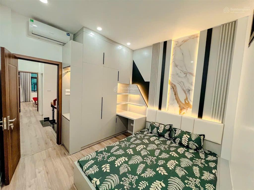Bán nhà xuân đỉnh ngõ thông, sát ngoại giao đoàn 55m 5 tầng 11,5 tỷ