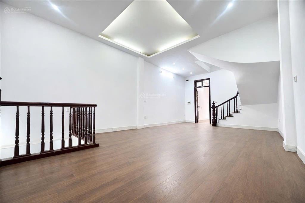 Chính chủ bán nhà 5 tầng trung tâm tây hồ 74m², thông sàn tối ưu công năng, giá 25 tỷ