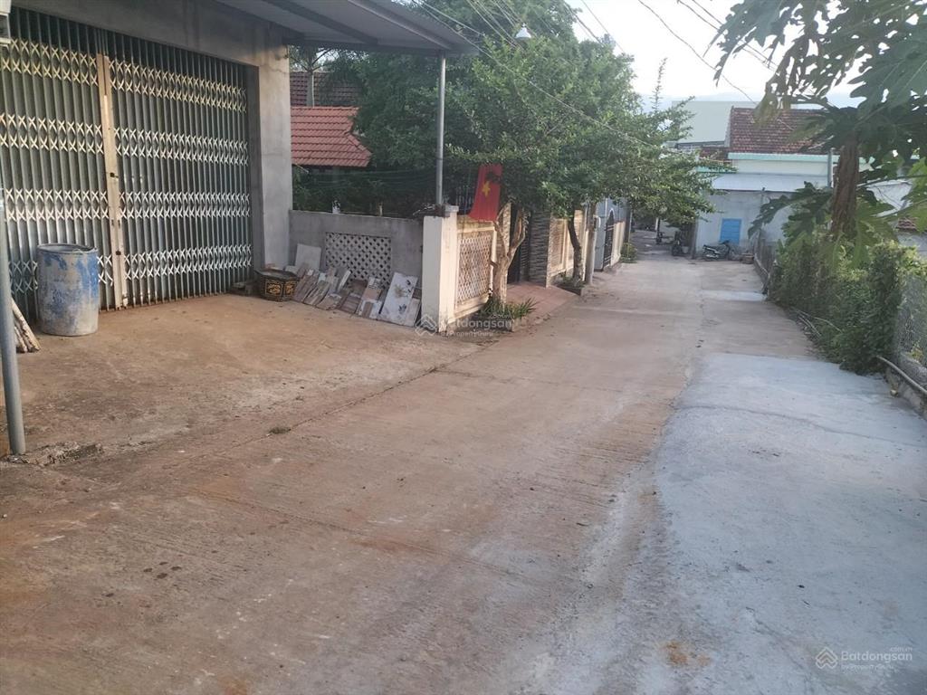 Bán mảnh đất 125m2 gần cảng sa kỳ chợ bờ đắp bình châu, gần chợ, gần biển, gần bãi tắm.