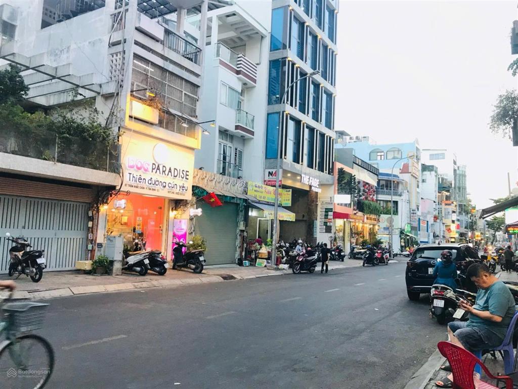 Mặt tiền trần khắc chân, tân định, quận 1, 6.5x23m nở hậu 8.5m, cn 198m2 chỉ 68 tỷ