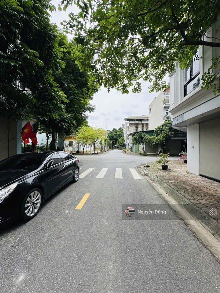 Hiếm siêu phẩm cửa hàng phân lô  3 làn ô tô tránh kinh doanh đỉnh