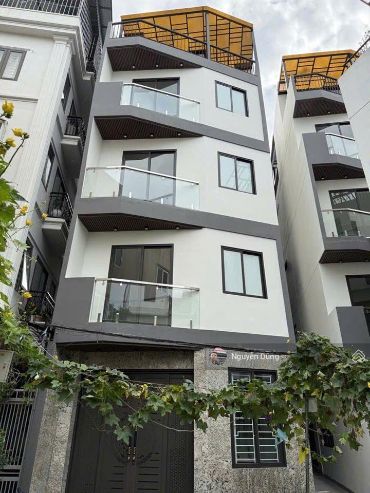 Siêu phẩm nhà lô góc 5 tầng việt hưng nhỏ tiền, hiếm hàng