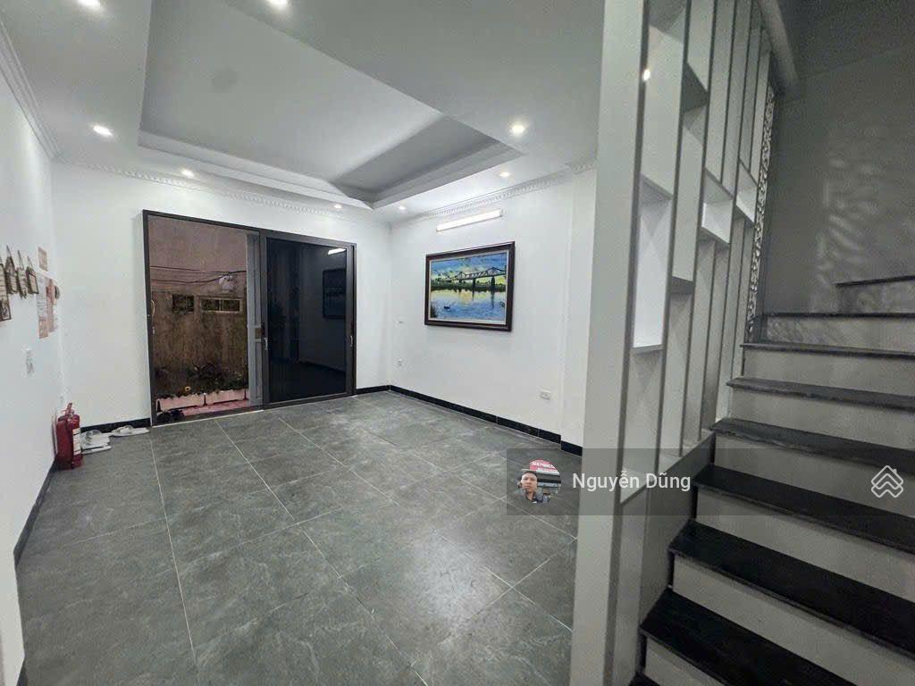 Nhà đẹp 6 tầng thang máy, full nội thất xách vali về ở ngay. khu dân trí cao, an ninh cực tốt.
