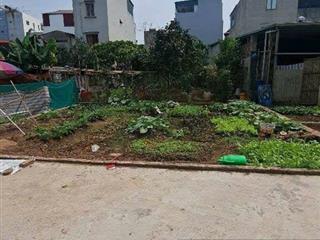 Đất phân lô mặt tiền rộng hàng xóm vinhomes riverside. giá đầu tư