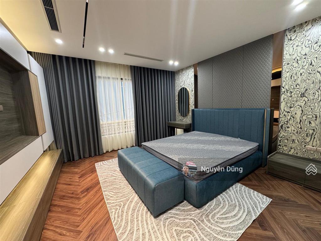 Siêu phẩm dulex 7 tầng thang máy gara ô tô vào nhà gần cầu chương dương đón sóng cầu trần