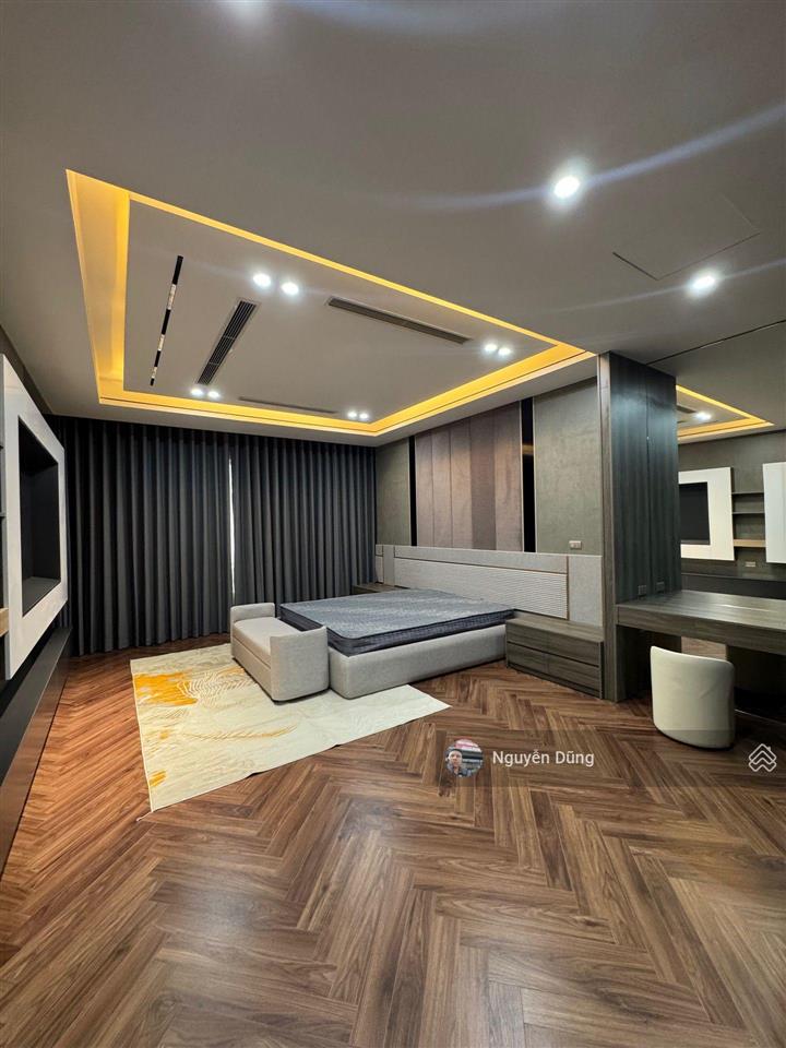 Siêu phẩm dulex 7 tầng thang máy gara ô tô vào nhà gần cầu chương dương đón sóng cầu trần
