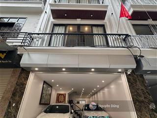 Siêu phẩm dulex 8 tầng thang máy xịn gara 2 ô tô ngủ trong nhà ở cực sướng