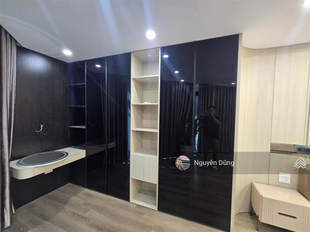Vị trí đẹp nhà 6 tầng  thang máy xịn  ô tô  gần cầu chương dương