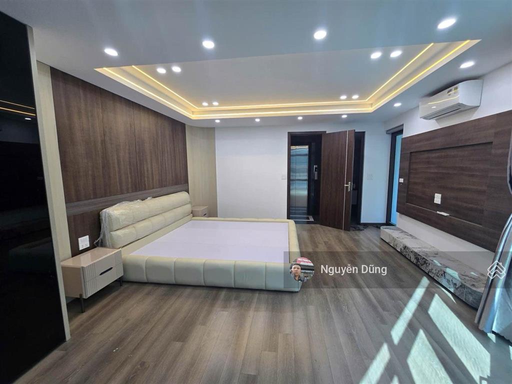 Vị trí đẹp nhà 6 tầng  thang máy xịn  ô tô  gần cầu chương dương