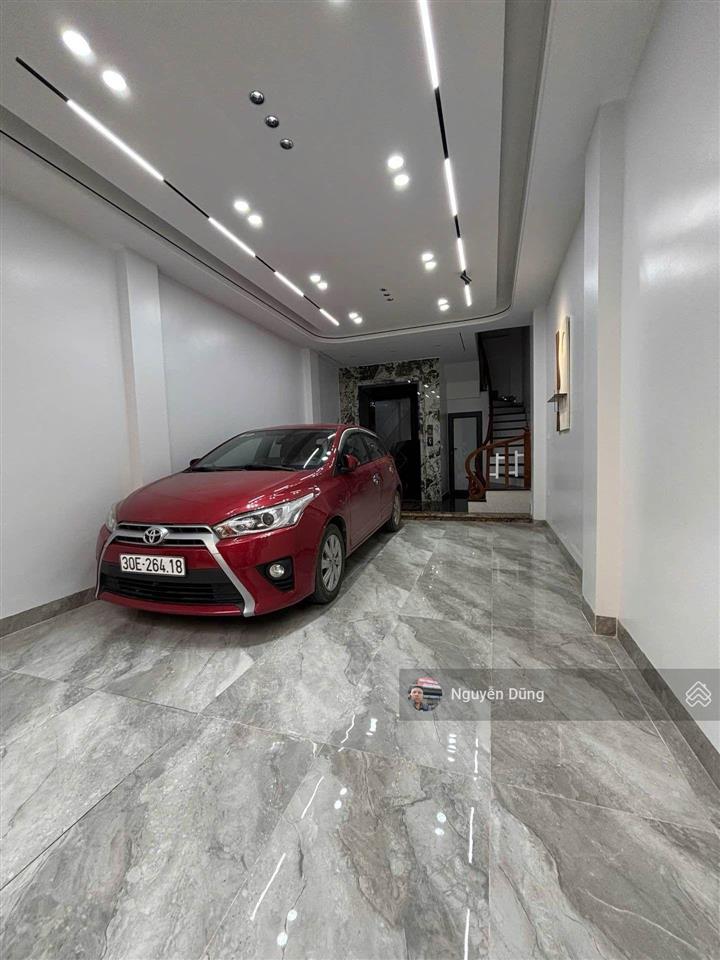 Vị trí đẹp siêu phẩm dulex 8 tầng thang máy xịn gara 2 ô tô ngủ trong nhà