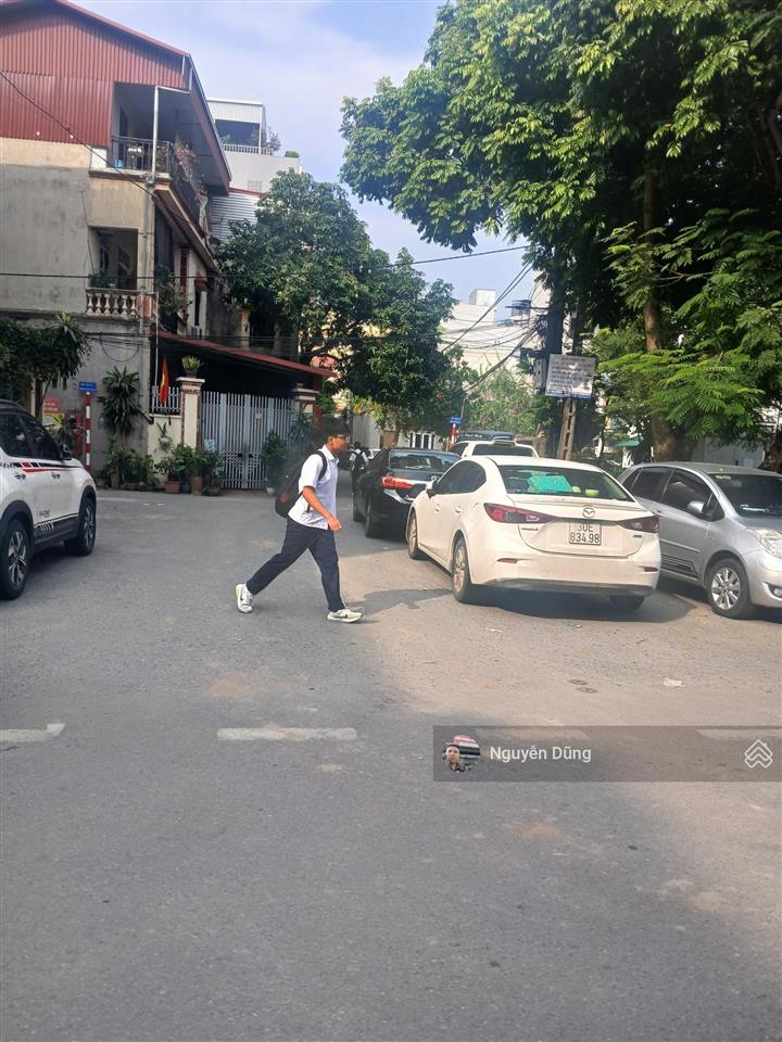 Vị trí đẹp siêu phẩm dulex 8 tầng thang máy xịn gara 2 ô tô ngủ trong nhà