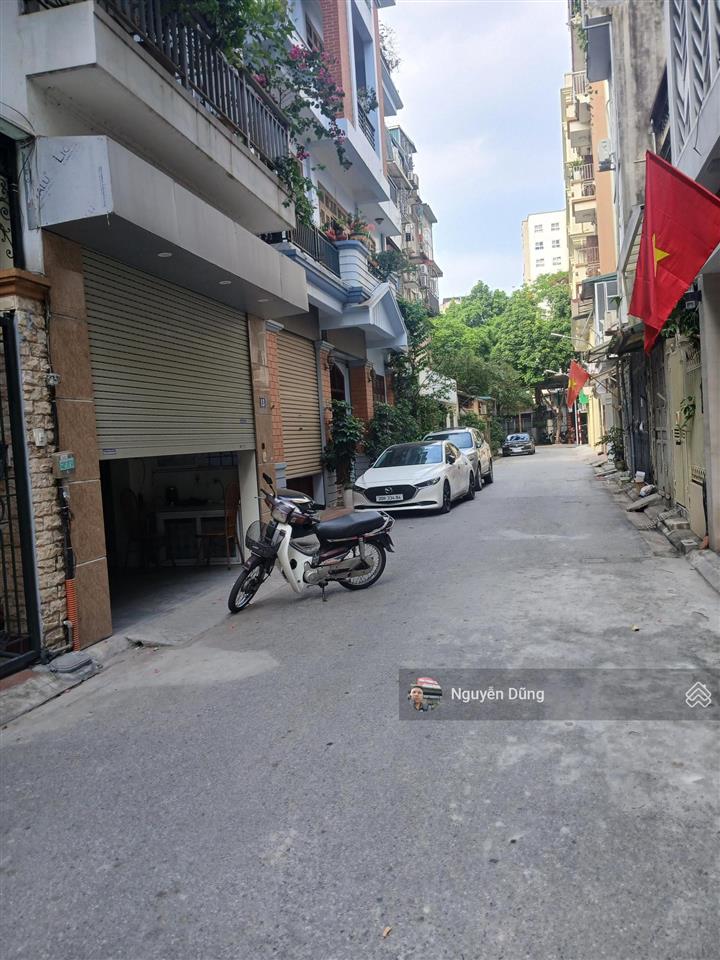 Vị trí đẹp siêu phẩm dulex 8 tầng thang máy xịn gara 2 ô tô ngủ trong nhà
