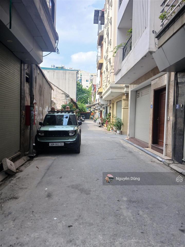 Vị trí đẹp siêu phẩm dulex 8 tầng thang máy xịn gara 2 ô tô ngủ trong nhà