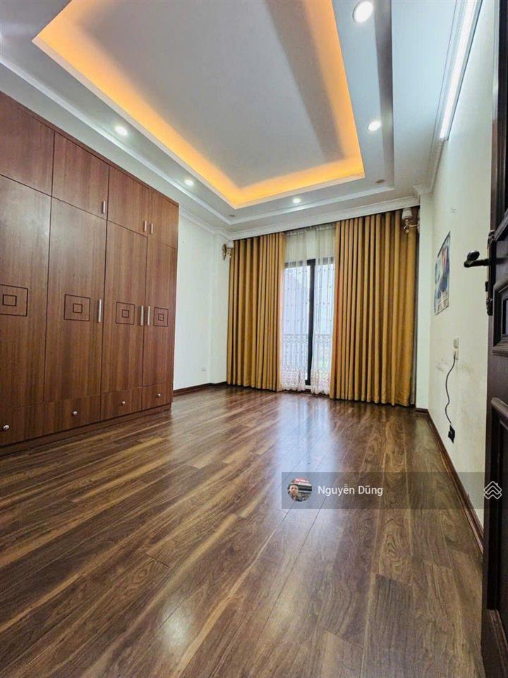 Nhà tái định cư phân lô vip đường 8m  vỉa hè 6m  3 ô tô tránh nhau thoải mái