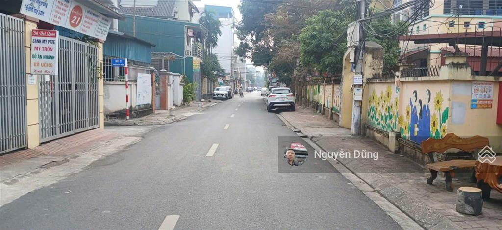 Hiếm mặt bằng rộng phân lô việt hưng  ô tô tránh  diên tích rộng