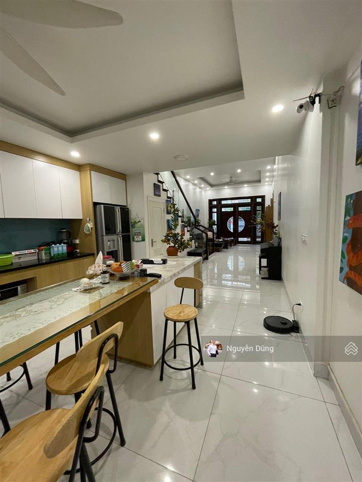 Nhà đẹp dân xây phong cách biệt thự  phân lô ô bàn cờ  ô tô tránh nhau  hàng xóm vinhome