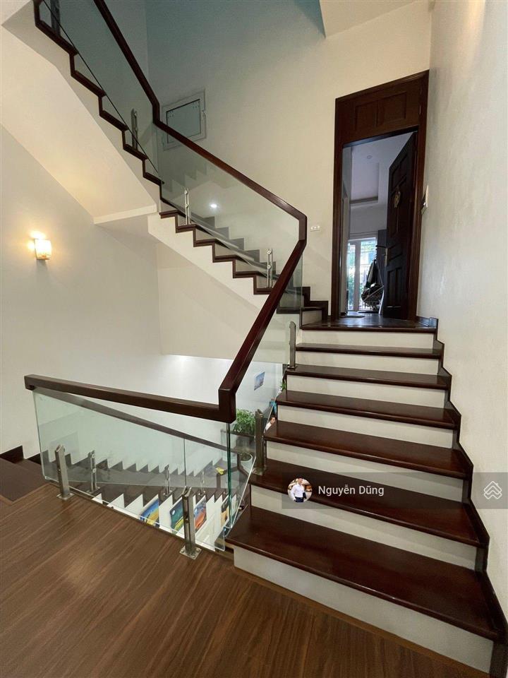 Nhà đẹp dân xây phong cách biệt thự  phân lô ô bàn cờ  ô tô tránh nhau  hàng xóm vinhome