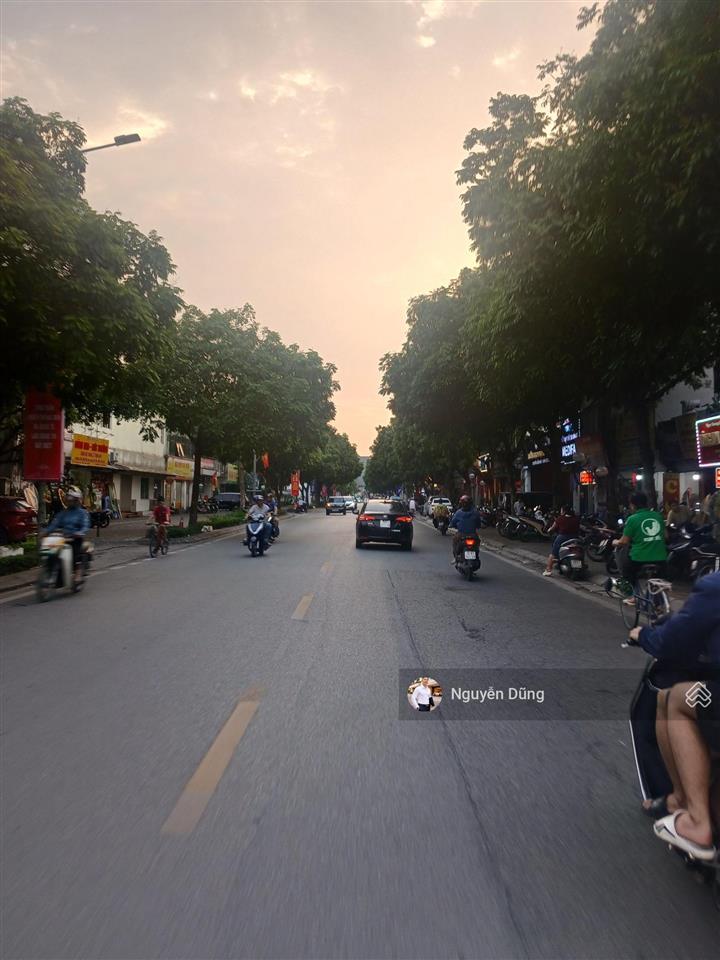 Nhà đẹp dân xây phong cách biệt thự  phân lô ô bàn cờ  ô tô tránh nhau  hàng xóm vinhome