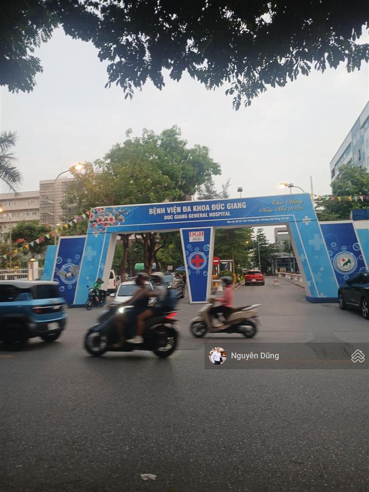 Nhà đẹp dân xây phong cách biệt thự  phân lô ô bàn cờ  ô tô tránh nhau  hàng xóm vinhome