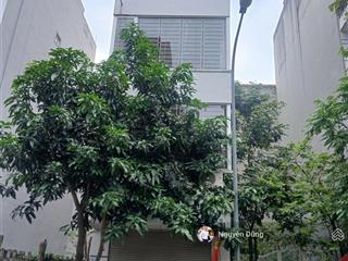 Vị trí đẹp  nhà dân xây khu tái định cư việt hưng  ô tô tránh  tiện ích không thiếu gì