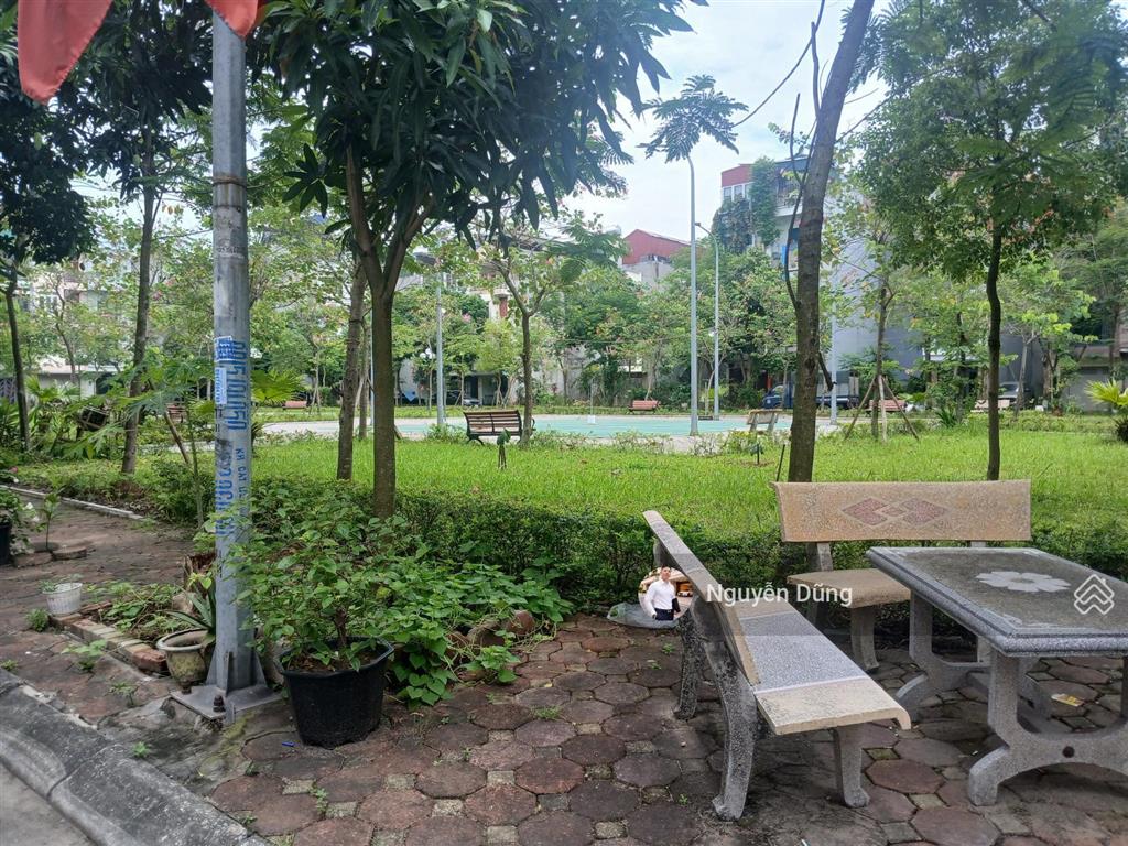 Vị trí đẹp mặt tiền lớn  đất tái định cư việt hưng  ô tô tránh  tiện ích không thiếu gì