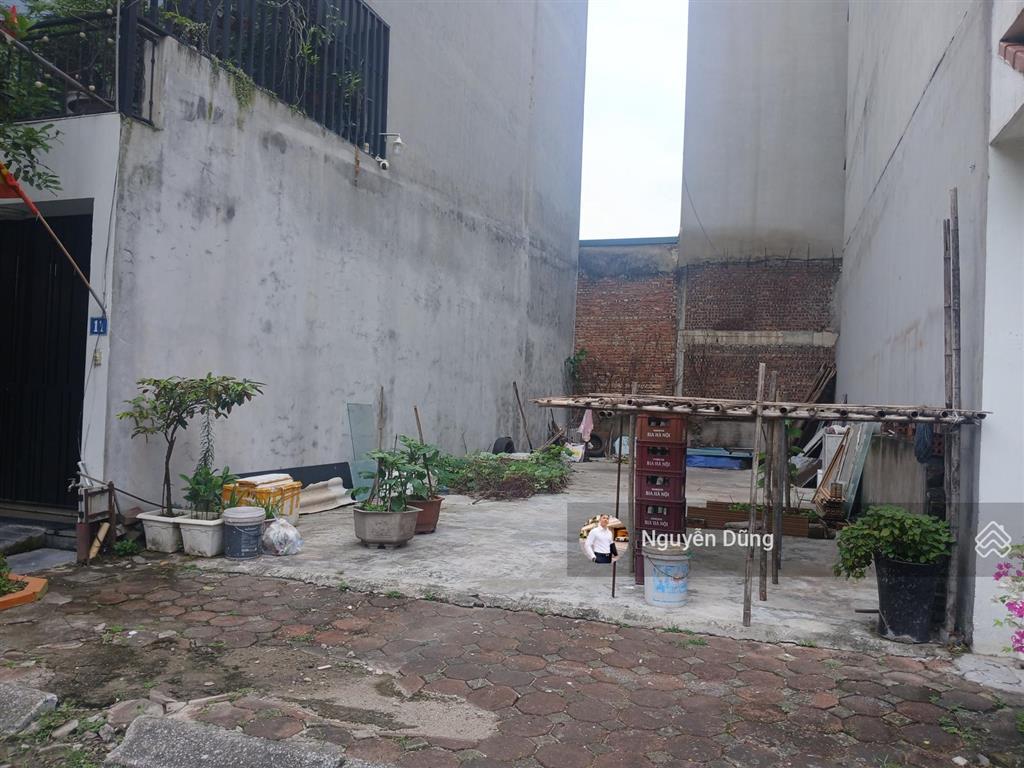 Vị trí đẹp mặt tiền lớn  đất tái định cư việt hưng  ô tô tránh  tiện ích không thiếu gì